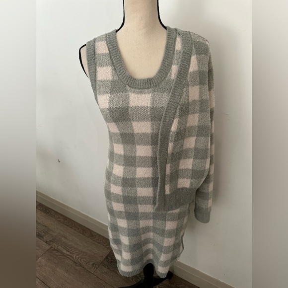 Sincerely Jule’s Plaid Women's Sweater Two Piece Set - Picture 2 of 9